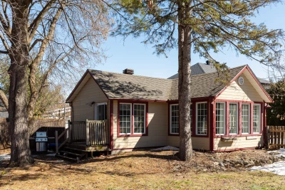 21Z  35e Avenue J6Z2E6